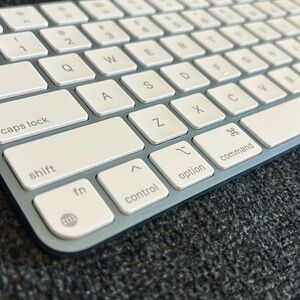 Apple Blue Magic Keyboard